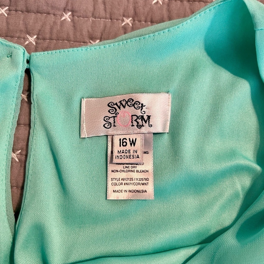 Sweet Storm Lightweight Dress 16W Multi Colored - Picture 3 of 4